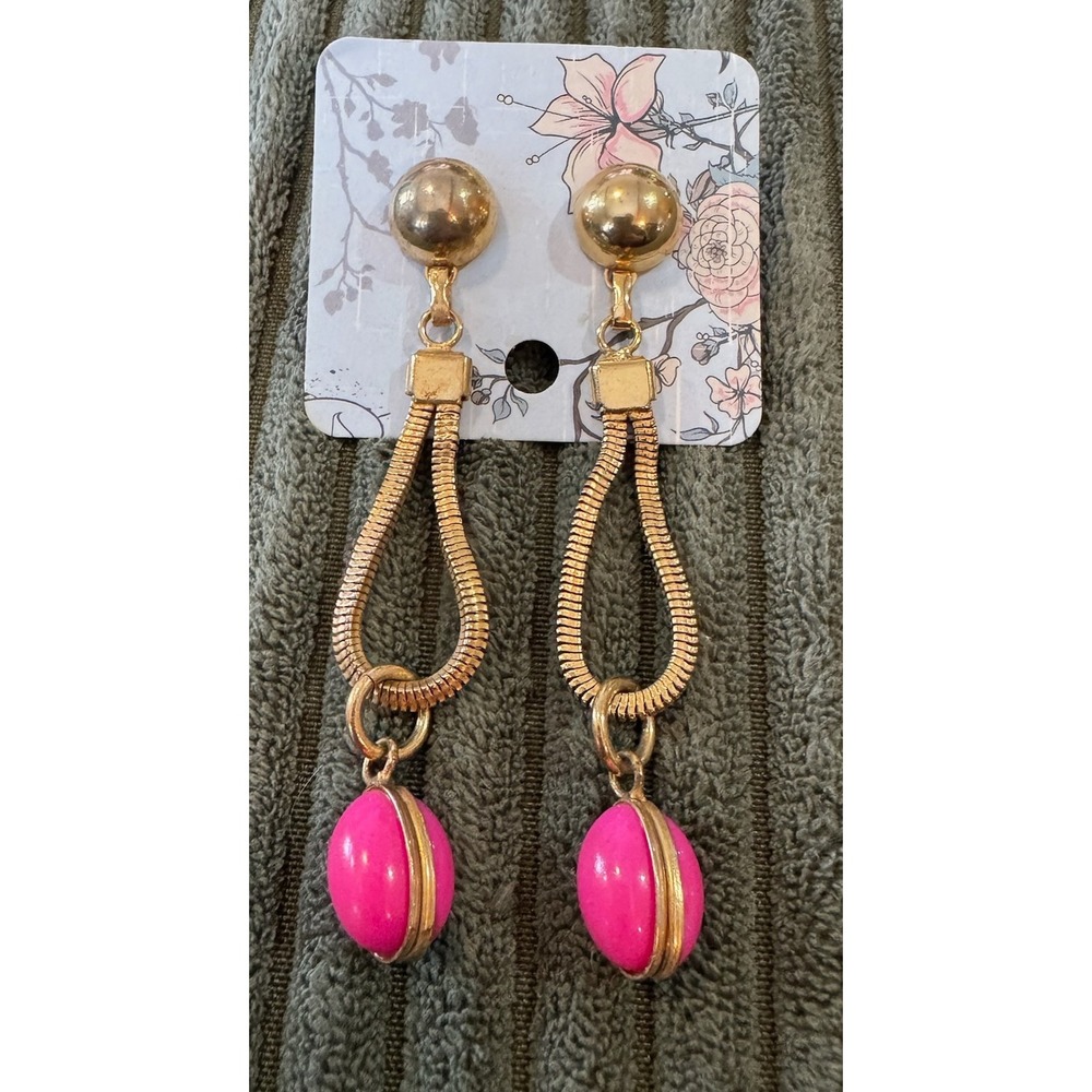 Vintage Gold Tone Teardrop Dangle Earrings Hot Pink Oval Charm Dangles